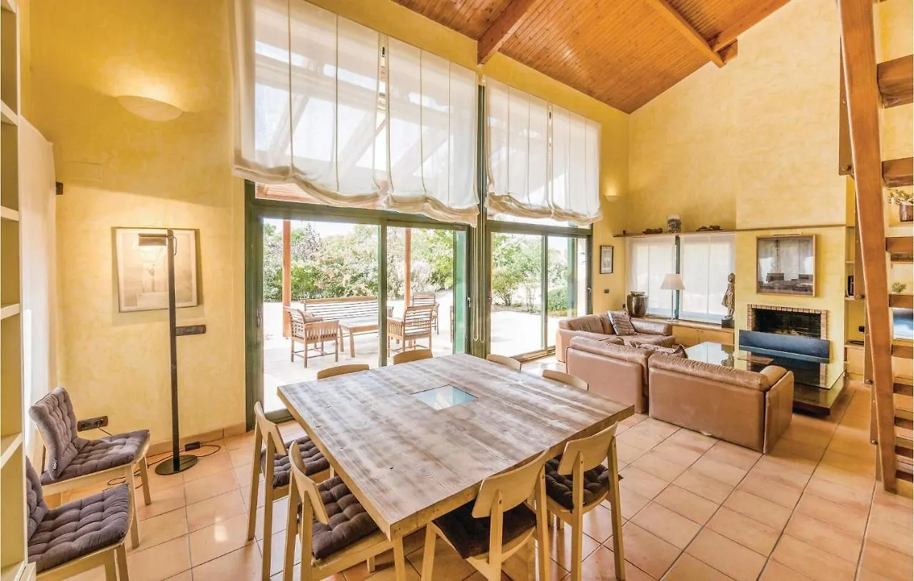 Casa Oliver Capmany 0*,  Spain